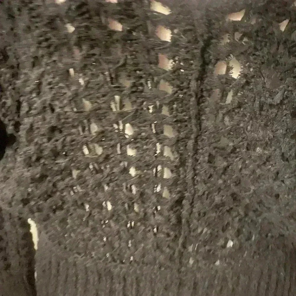 Free People black sweater crochet pullover NWOT has robbed cuffs & waistband XS - Picture 3 of 10